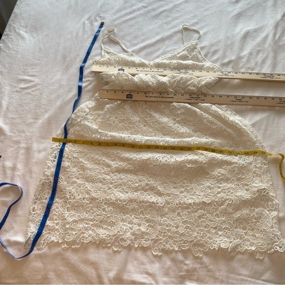 NWOT Shein Lacy Floral White Wrap Front V Neckline Spaghetti Strap Dress Size L - Picture 10 of 10